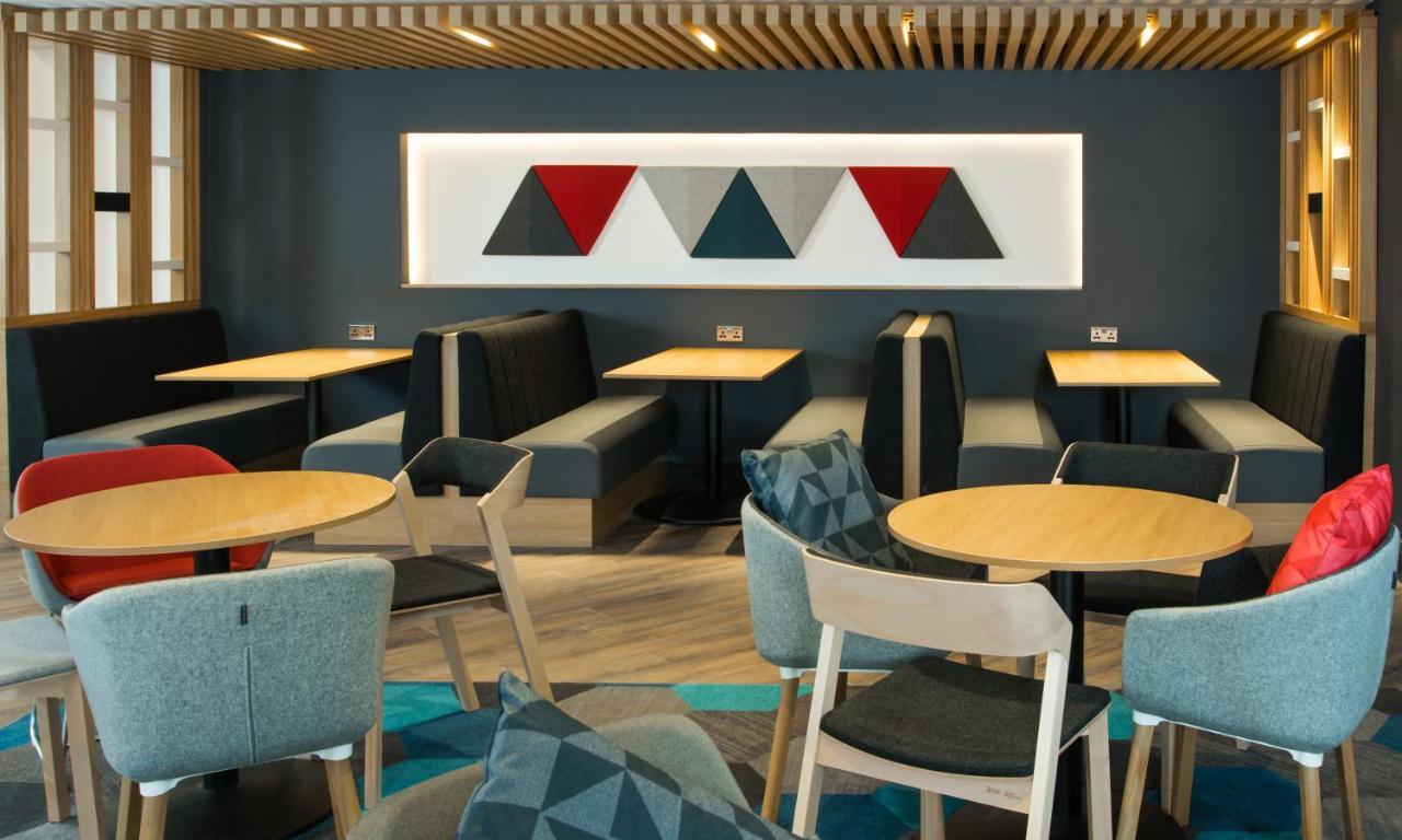 Holiday Inn Express - Bicester By Ihg Экстерьер фото