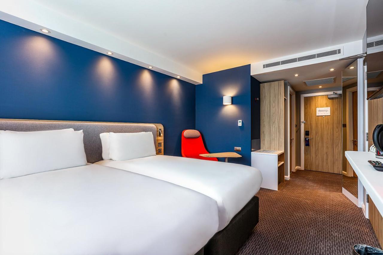 Holiday Inn Express - Bicester By Ihg Экстерьер фото