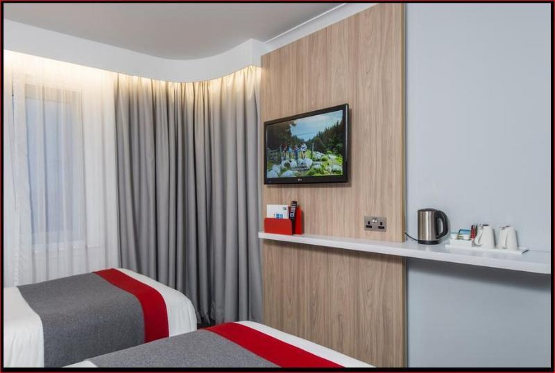 Holiday Inn Express - Bicester By Ihg Экстерьер фото